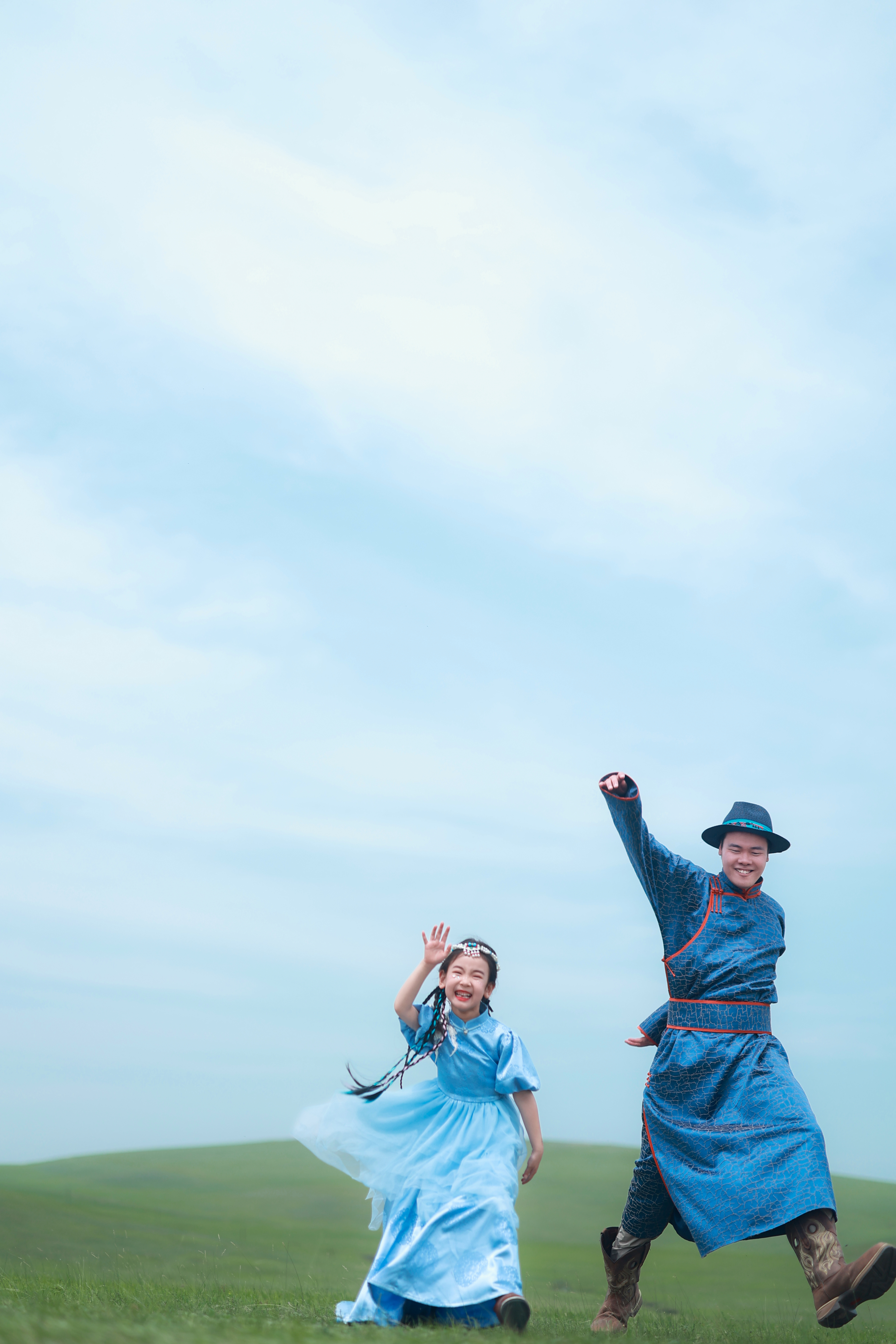 父女草原追逐 - 呼籁营地旅拍